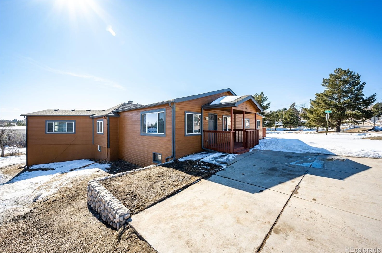 176 W Elm St, Elizabeth, CO 80107