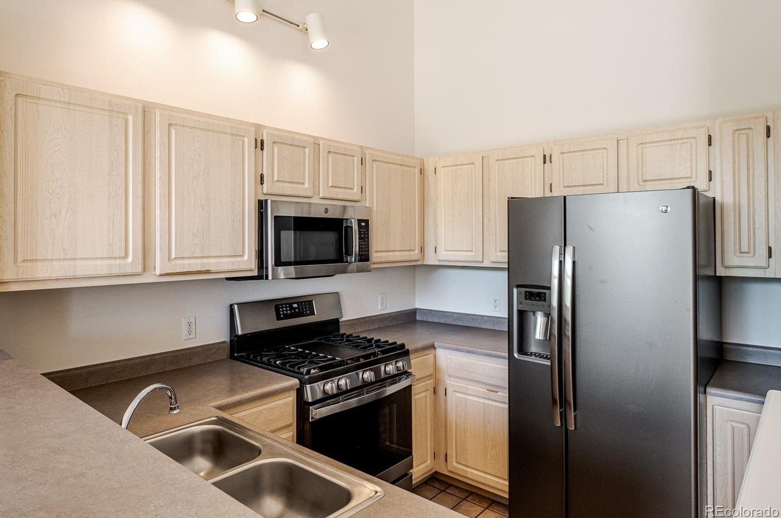 487 Mountain Vista Cir, Steamboat Springs CO 80487-3103 exterior