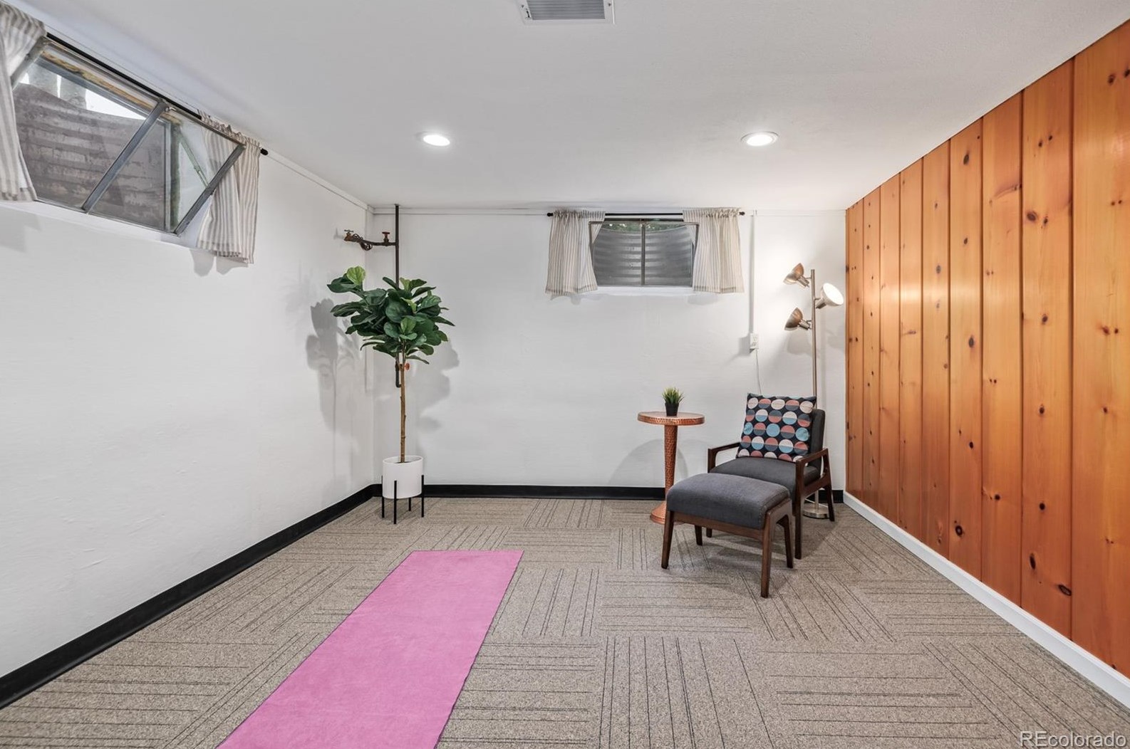 449 Caley Dr, Littleton CO 80123-3588 exterior