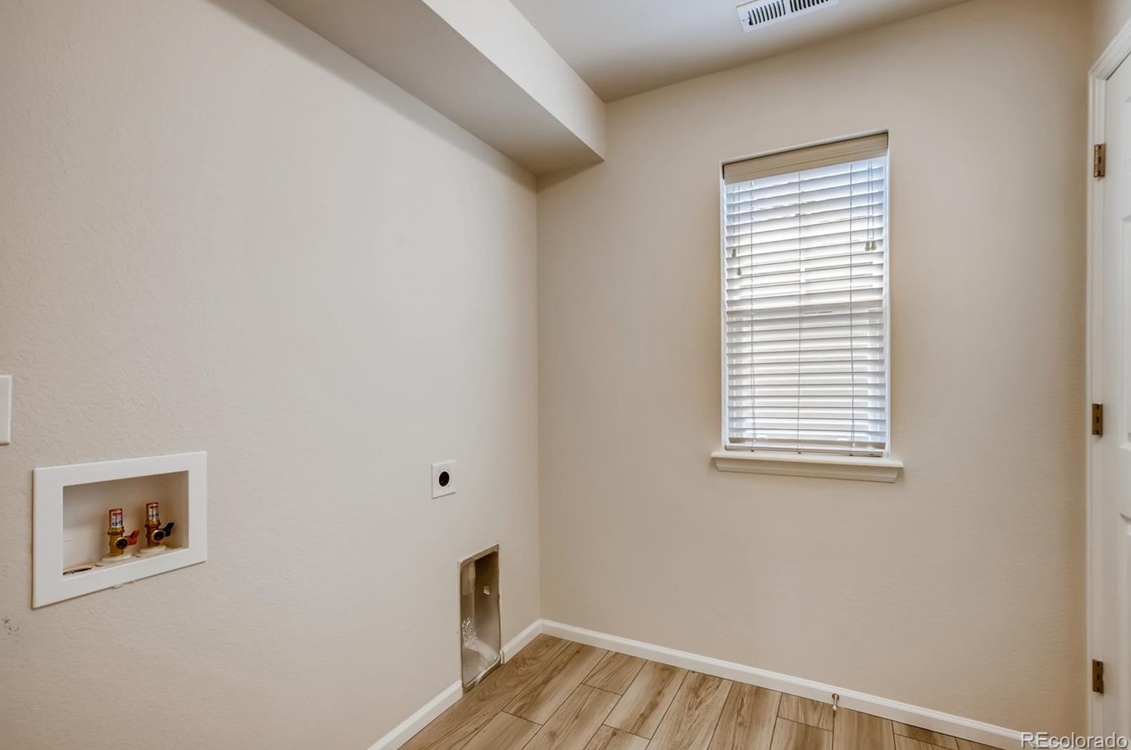 2521 Hillcroft Ln, Castle Rock CO  80104 exterior