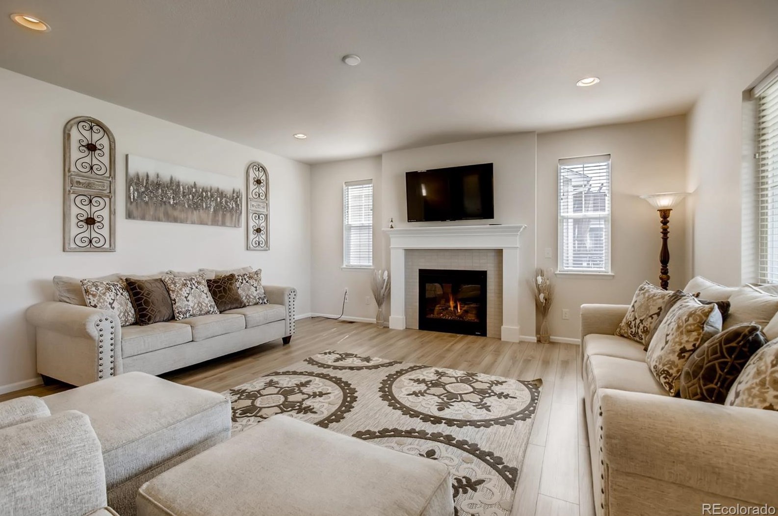 2521 Hillcroft Ln, Castle Rock CO  80104 exterior