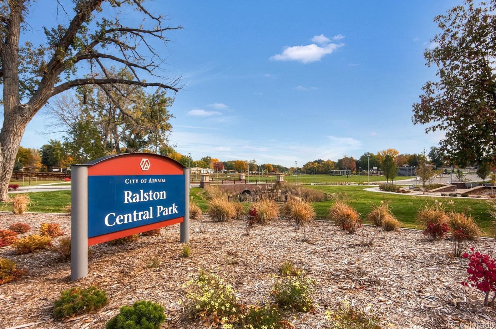 6107 Dudley Ct, Arvada CO  80004-5471 exterior