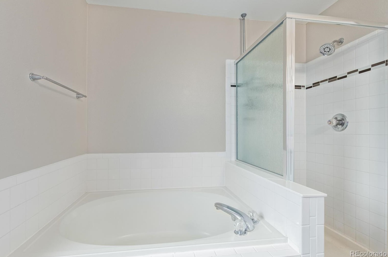 6820 Donnelaith Pl, Colorado Springs CO  80922-3110 exterior