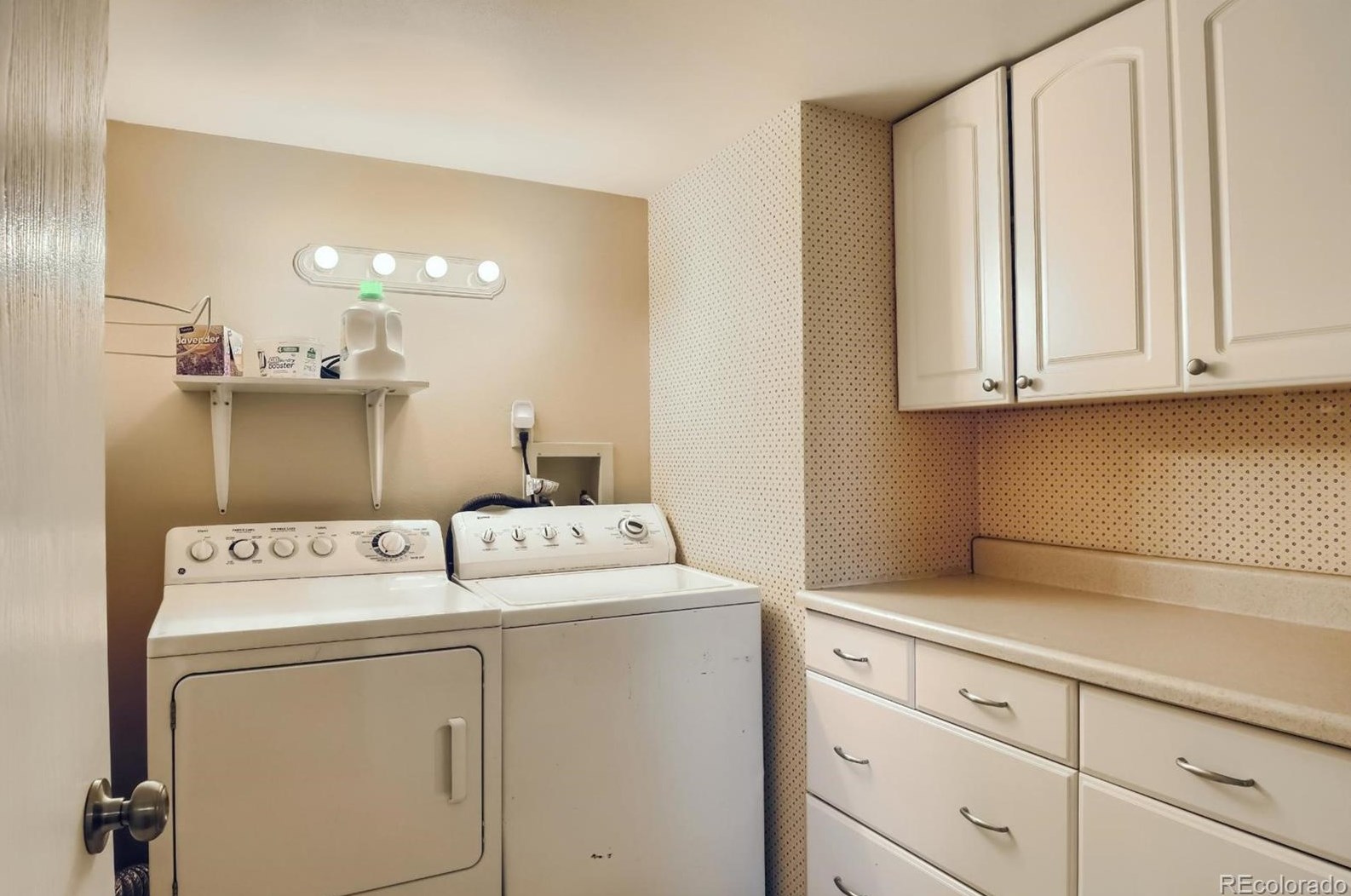 501 Snowy Owl Pl, Littleton CO 80126-2226 exterior