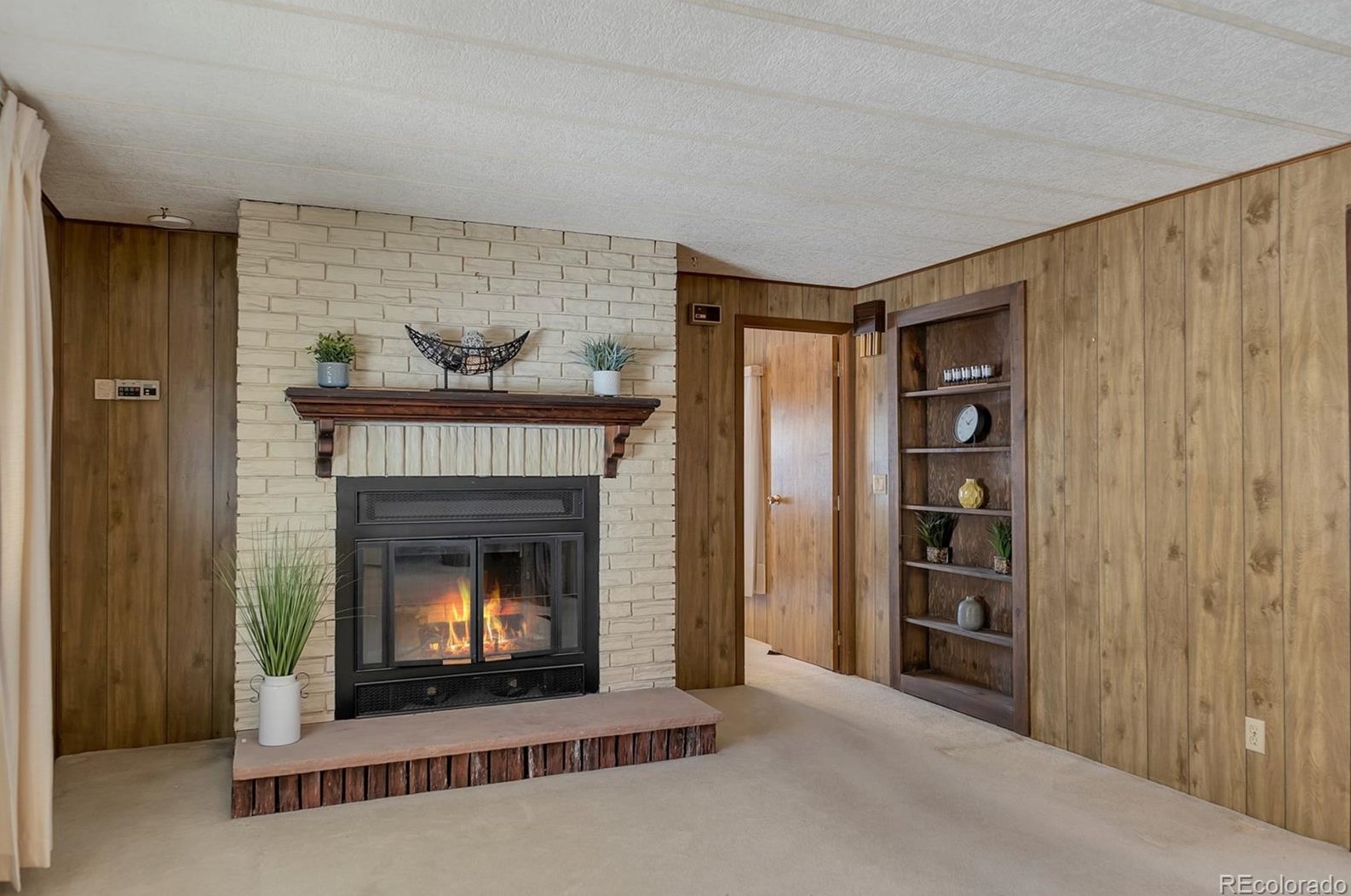 6705 Santa Fe Dr, Littleton CO 80120-2925 exterior