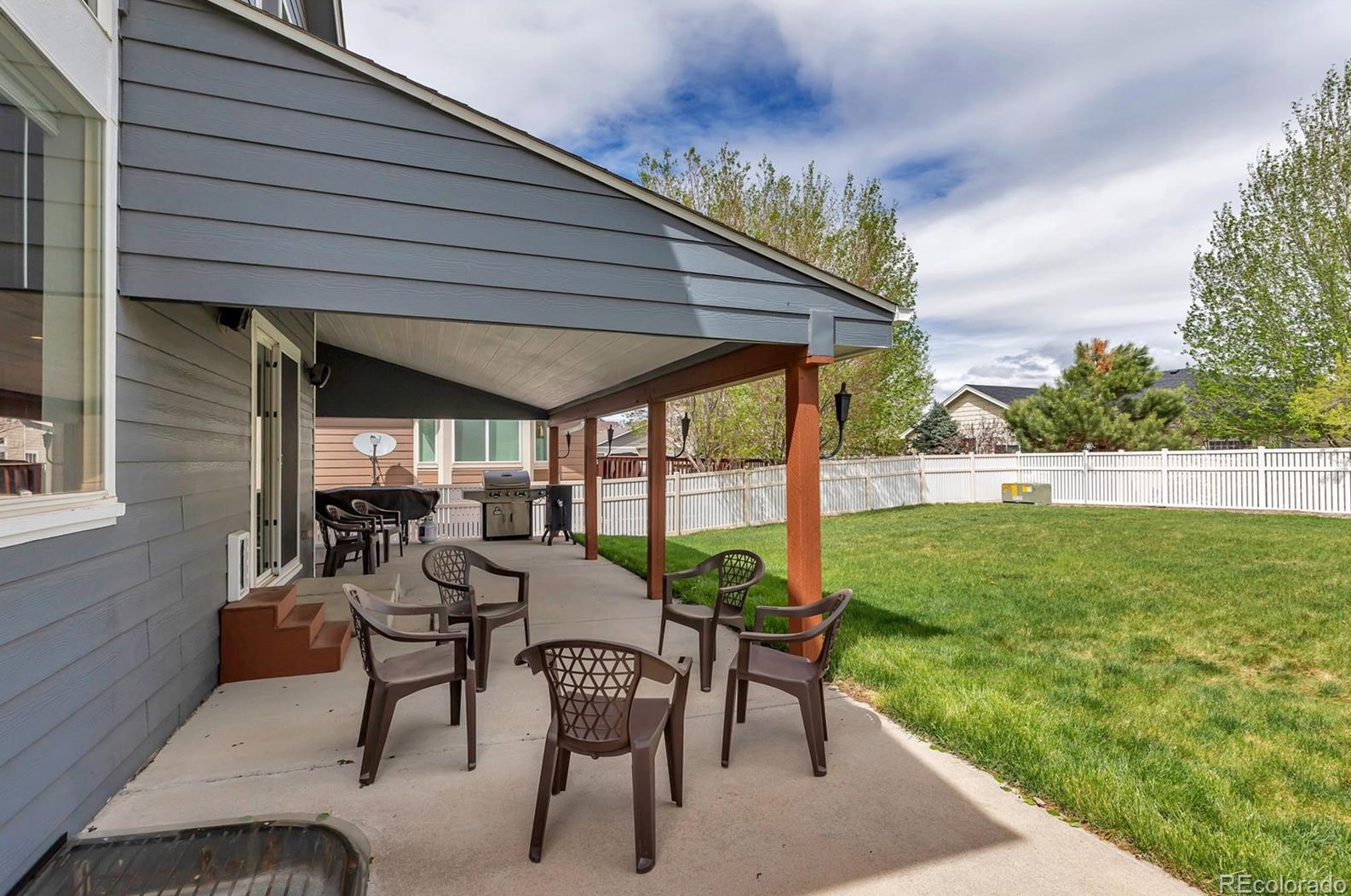 10208 Ferncrest St, Longmont CO  80504-3501 exterior
