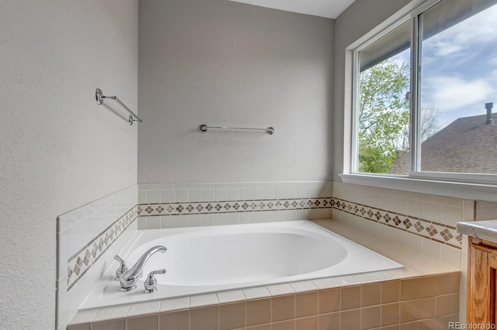 10208 Ferncrest St, Longmont CO  80504-3501 exterior