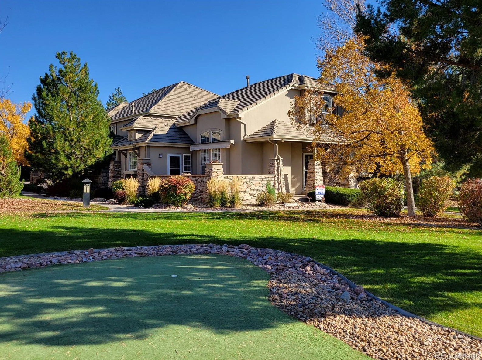 9017 Old Tom Morris Cir, Littleton, CO 80129-2248