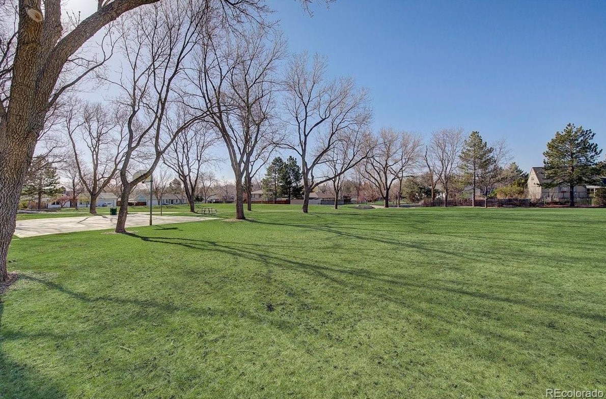 6274 68th Cir, Arvada CO  80003-4100 exterior