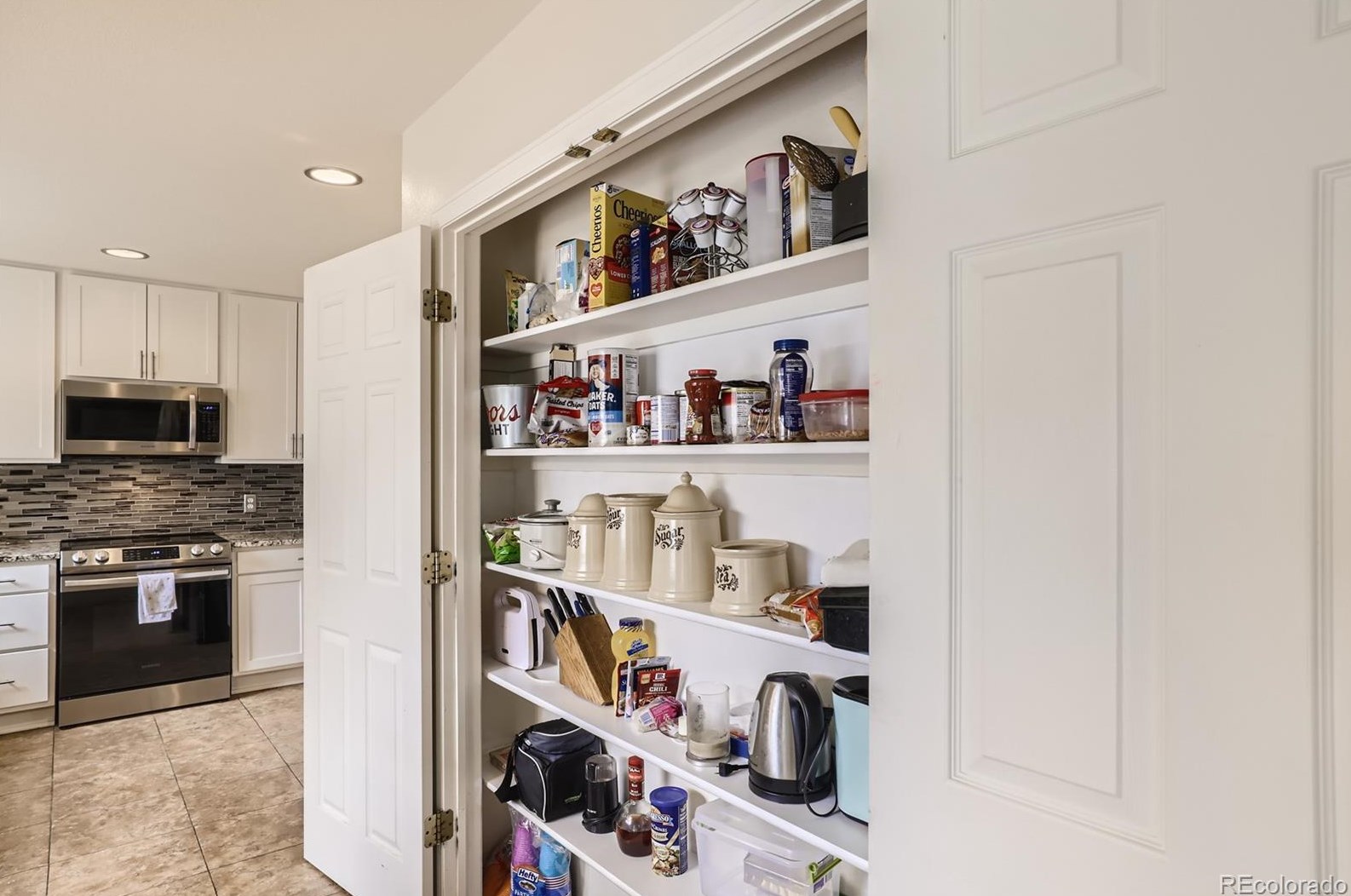 11803 Belmont Dr, Littleton CO 80127-6244 exterior