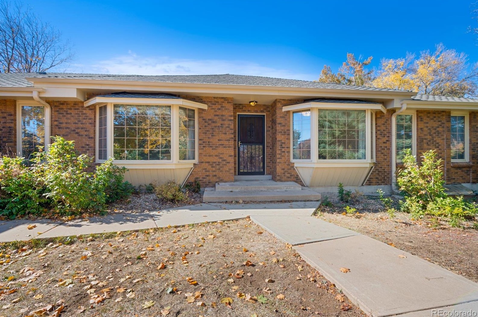 1 Larkdale Dr, Littleton, CO 80123-6507