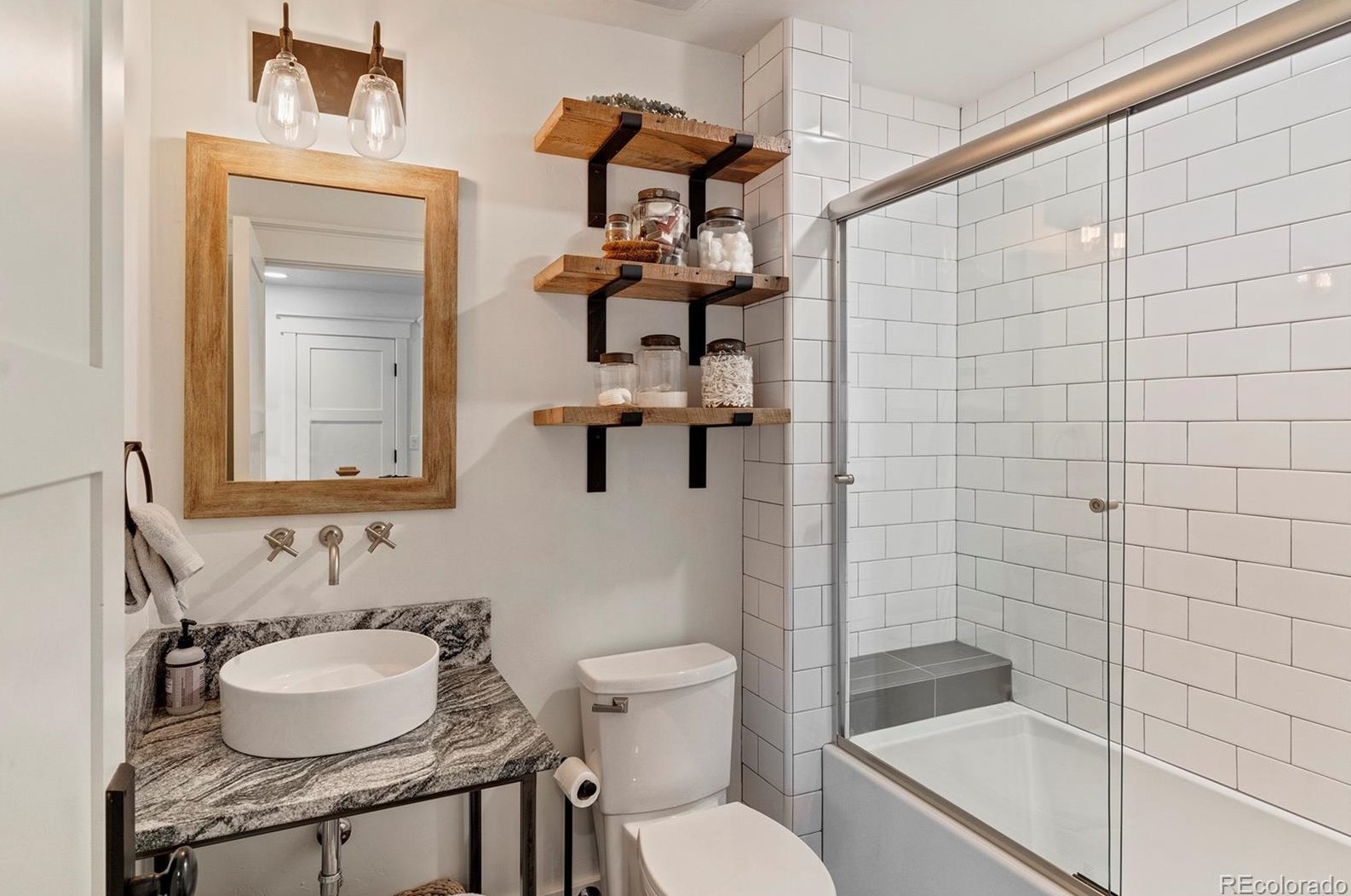 669 Meadowbrook Cir, Steamboat Springs CO  80487-3043 exterior