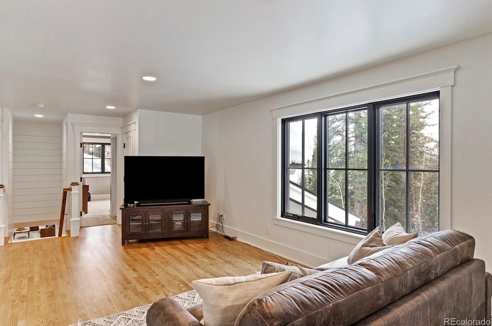 669 Meadowbrook Cir, Steamboat Springs CO  80487-3043 exterior