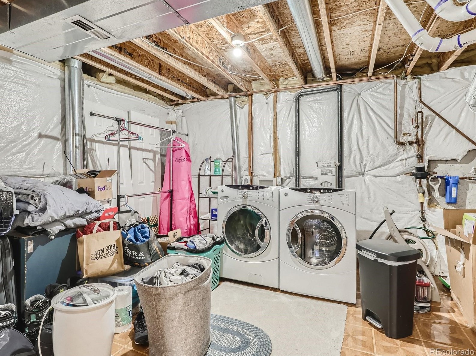 9689 Townsville Cir, Littleton CO  80130-6805 exterior