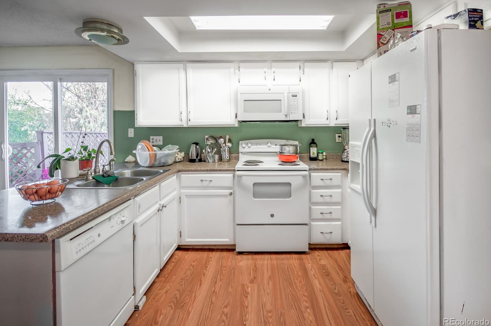 18883 Mexico Dr, Denver, CO 80017-5437