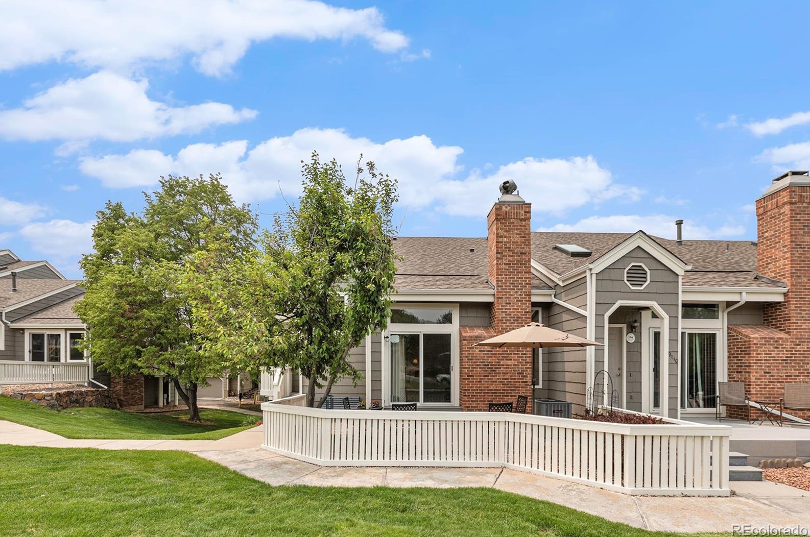 9012 Bear Mtn Dr, Littleton CO 80126-2296 exterior