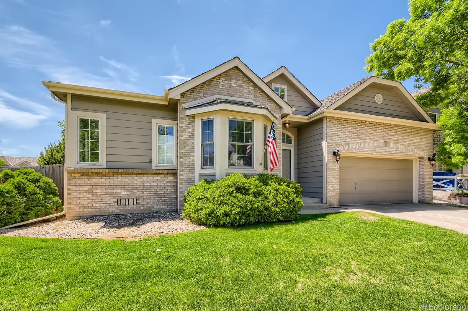 9604 Long Dr, Littleton, CO 80123-2327