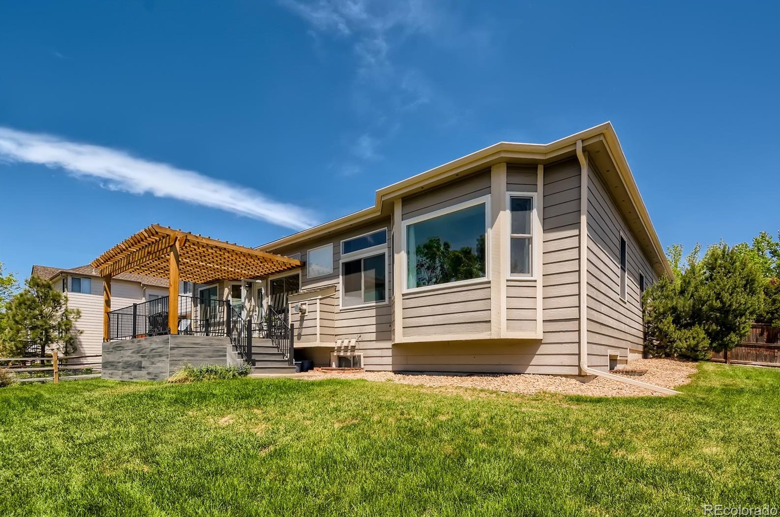 9604 Long Dr, Littleton CO 80120-4330 exterior