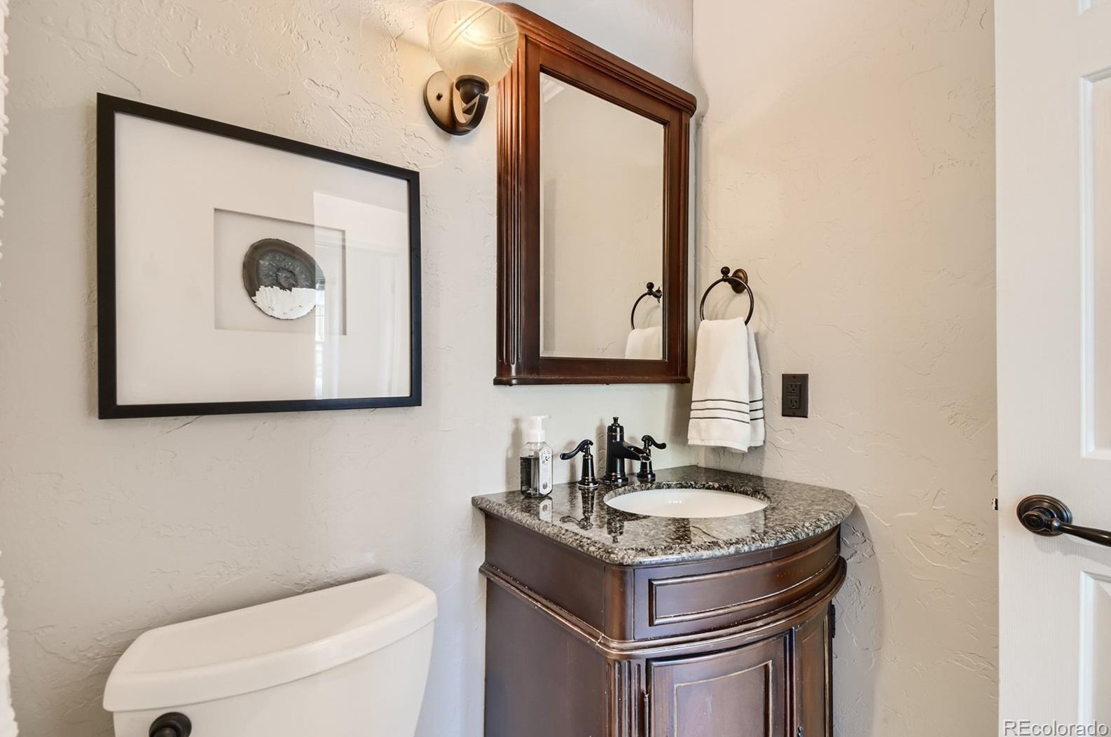 9604 Long Dr, Littleton CO 80120-4330 exterior