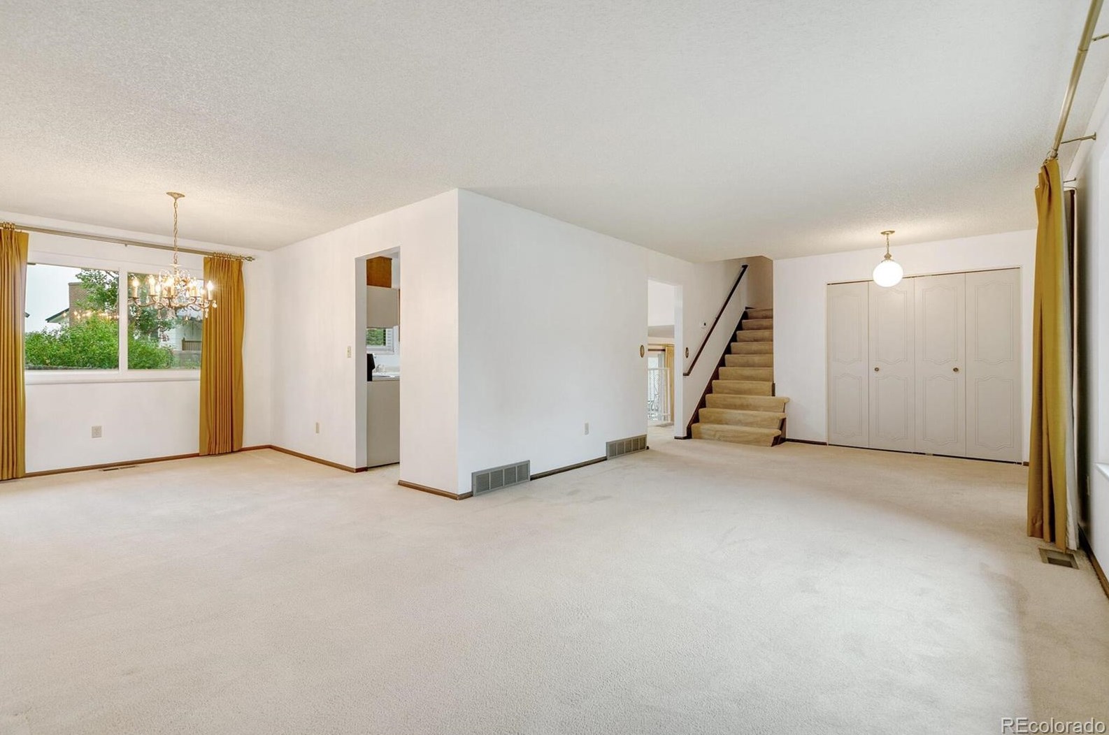 8208 Estes Ct, Arvada CO  80005-2434 exterior