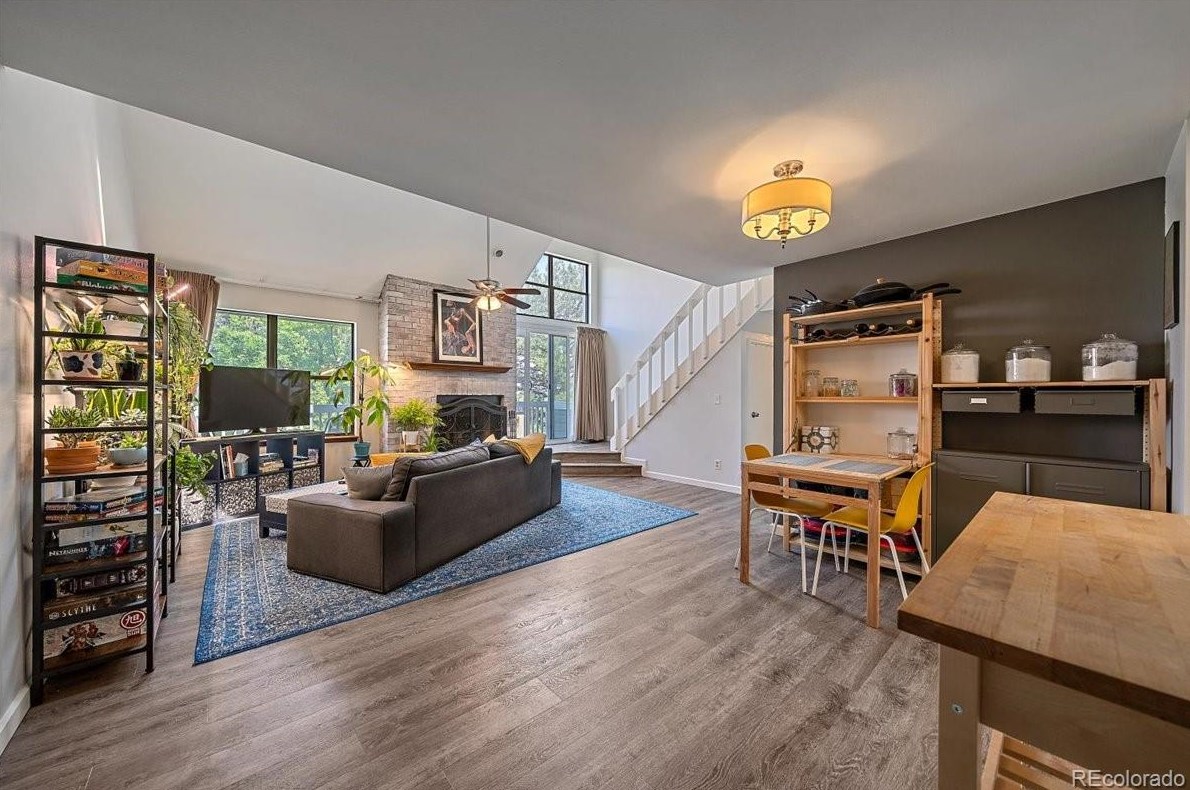 10349 E Peakview Ave #b, Englewood, CO 80111