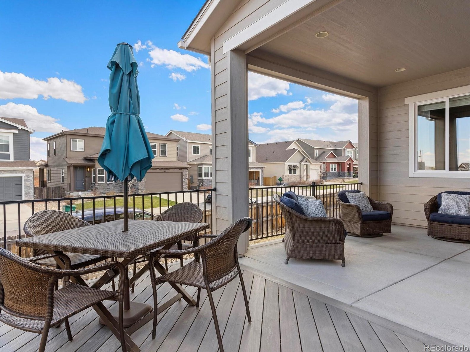 1835 Ghost Dance Cir, Castle Rock CO  80108-8539 exterior