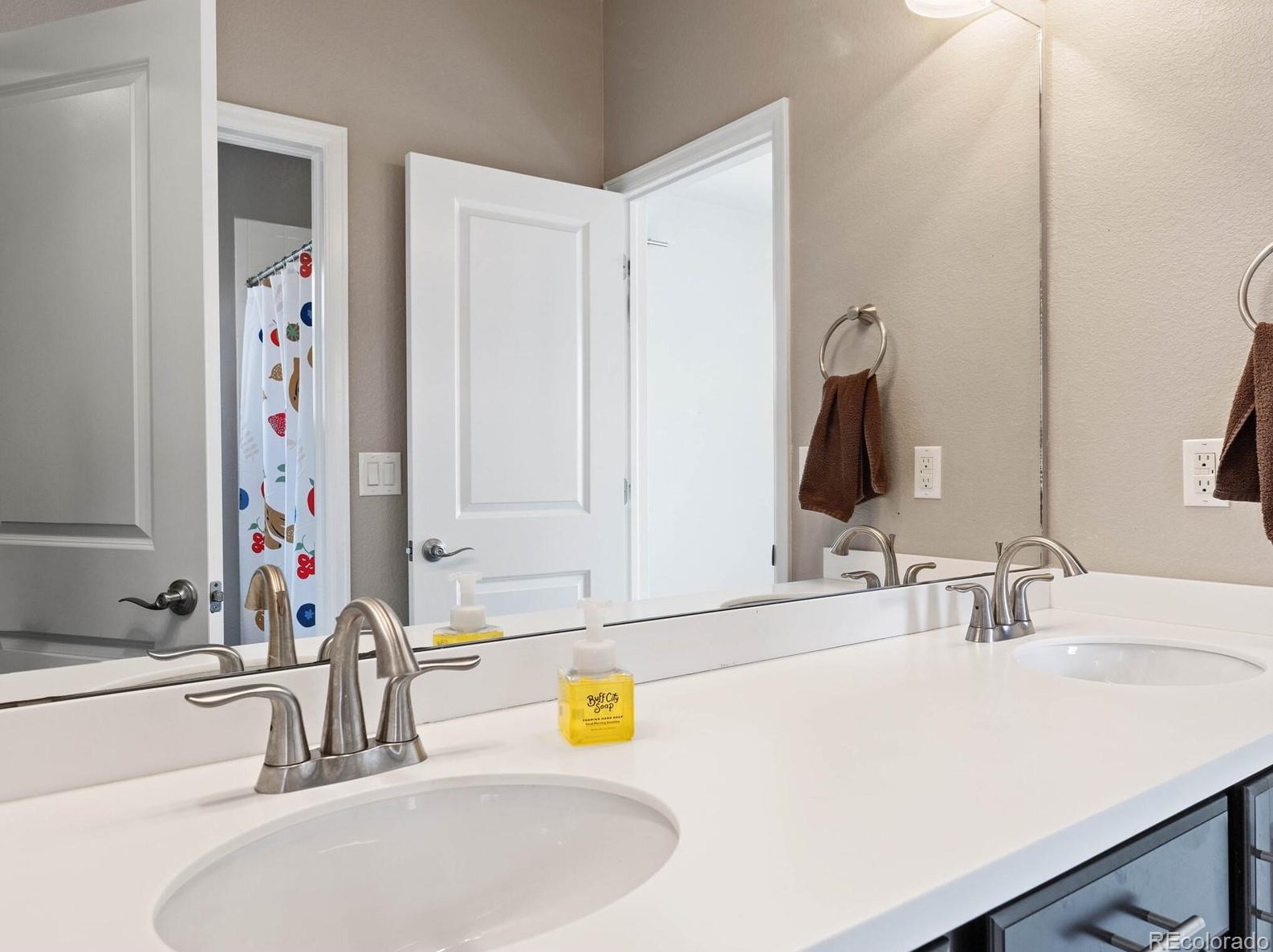 1835 Ghost Dance Cir, Castle Rock CO  80108-8539 exterior