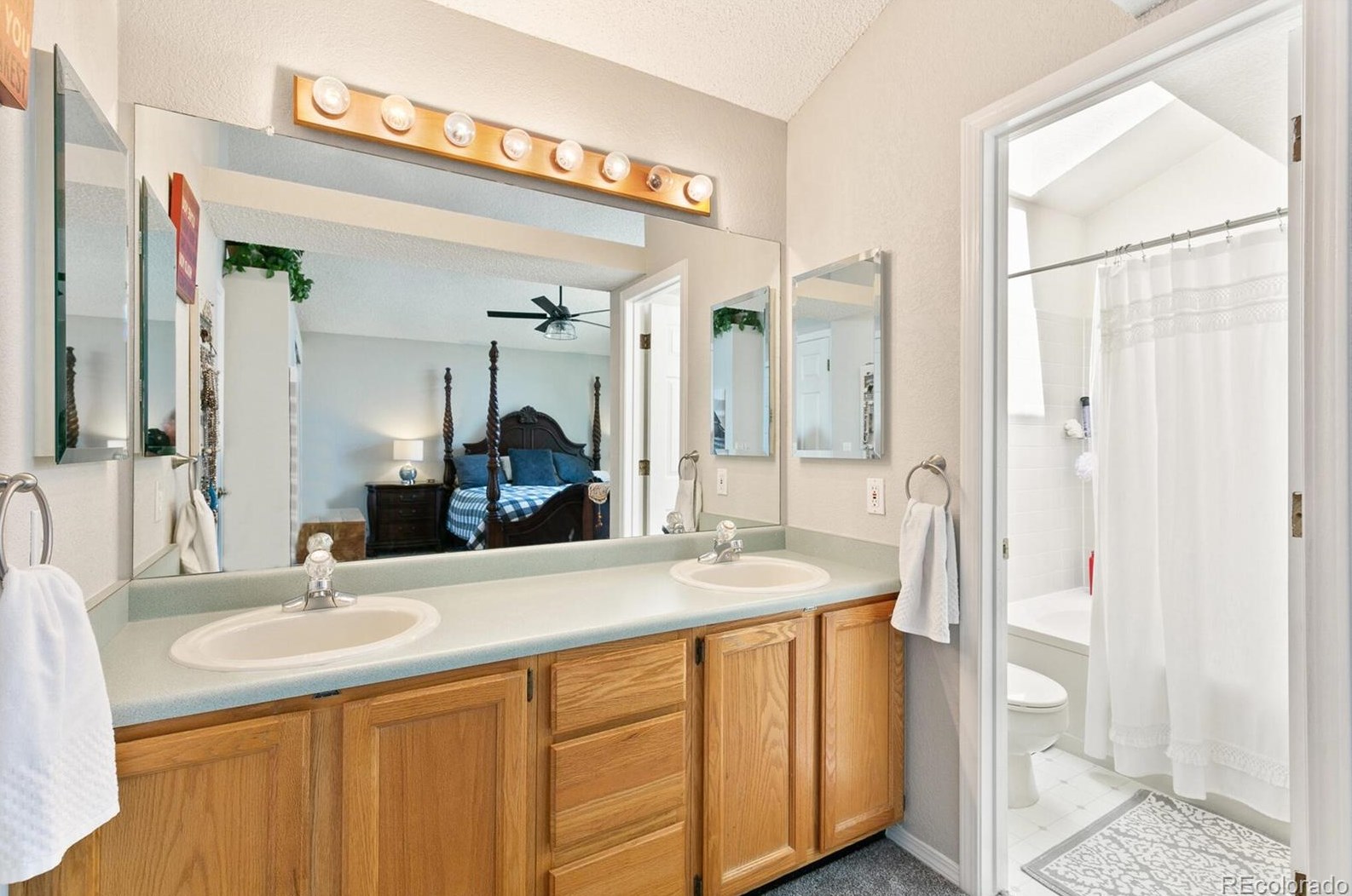 7541 Dawn Dr, Littleton CO  80125-8954 exterior