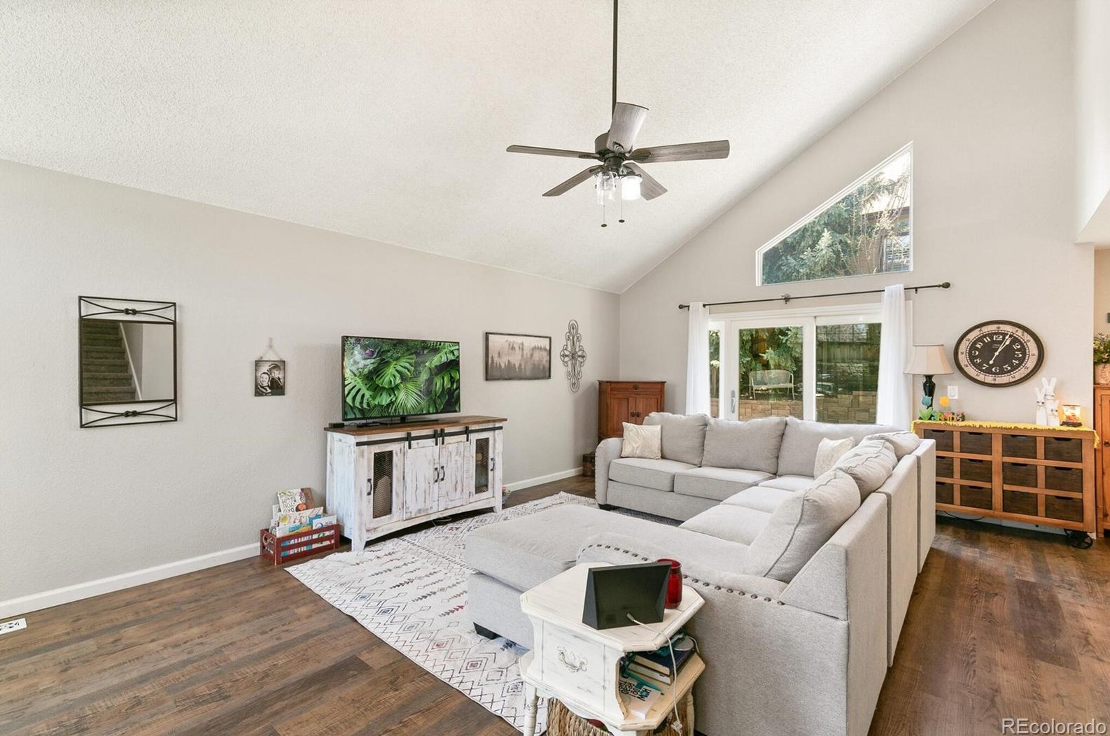 7541 Dawn Dr, Littleton CO  80125-8954 exterior