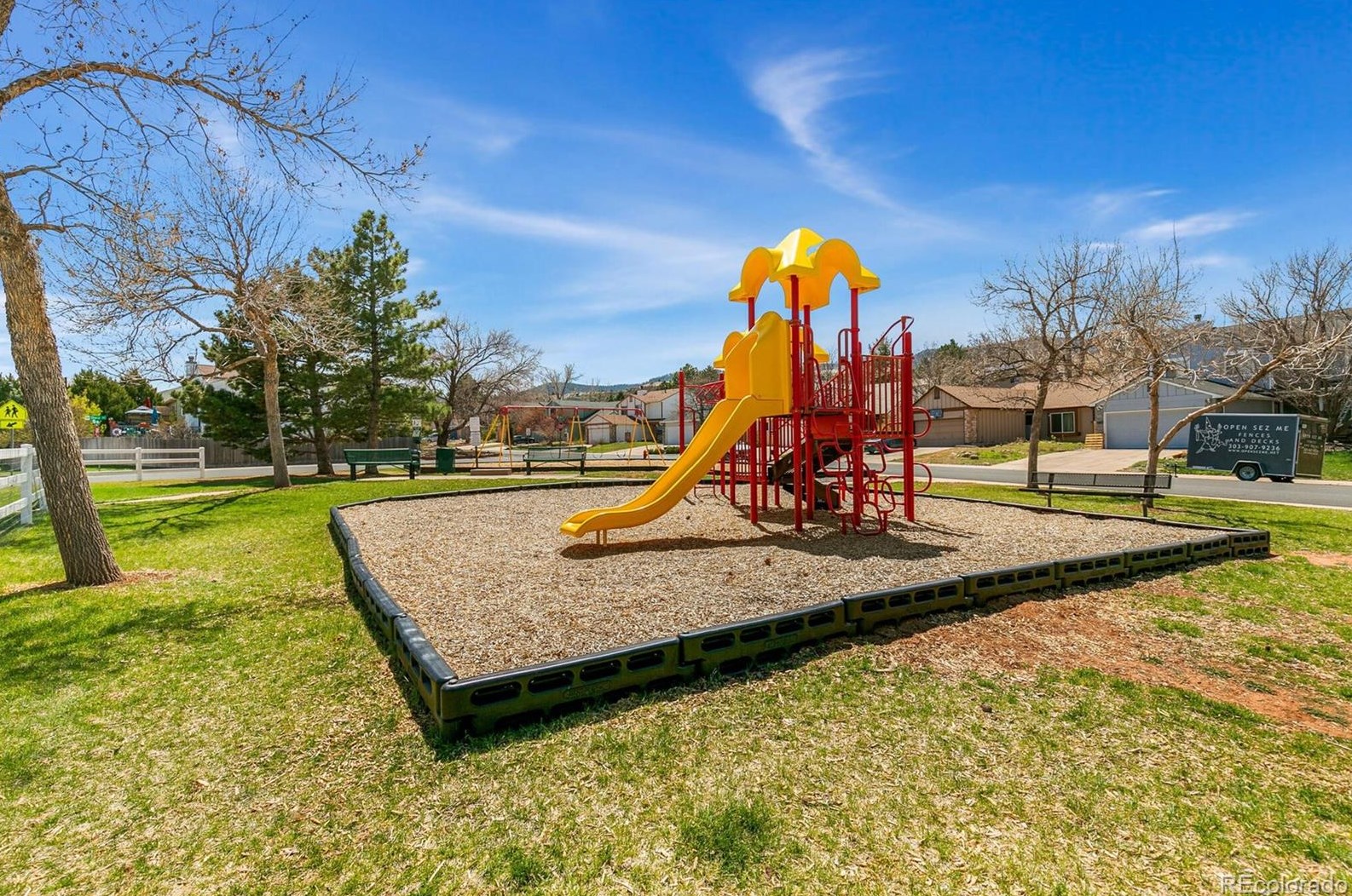 7541 Dawn Dr, Littleton CO  80125-8954 exterior