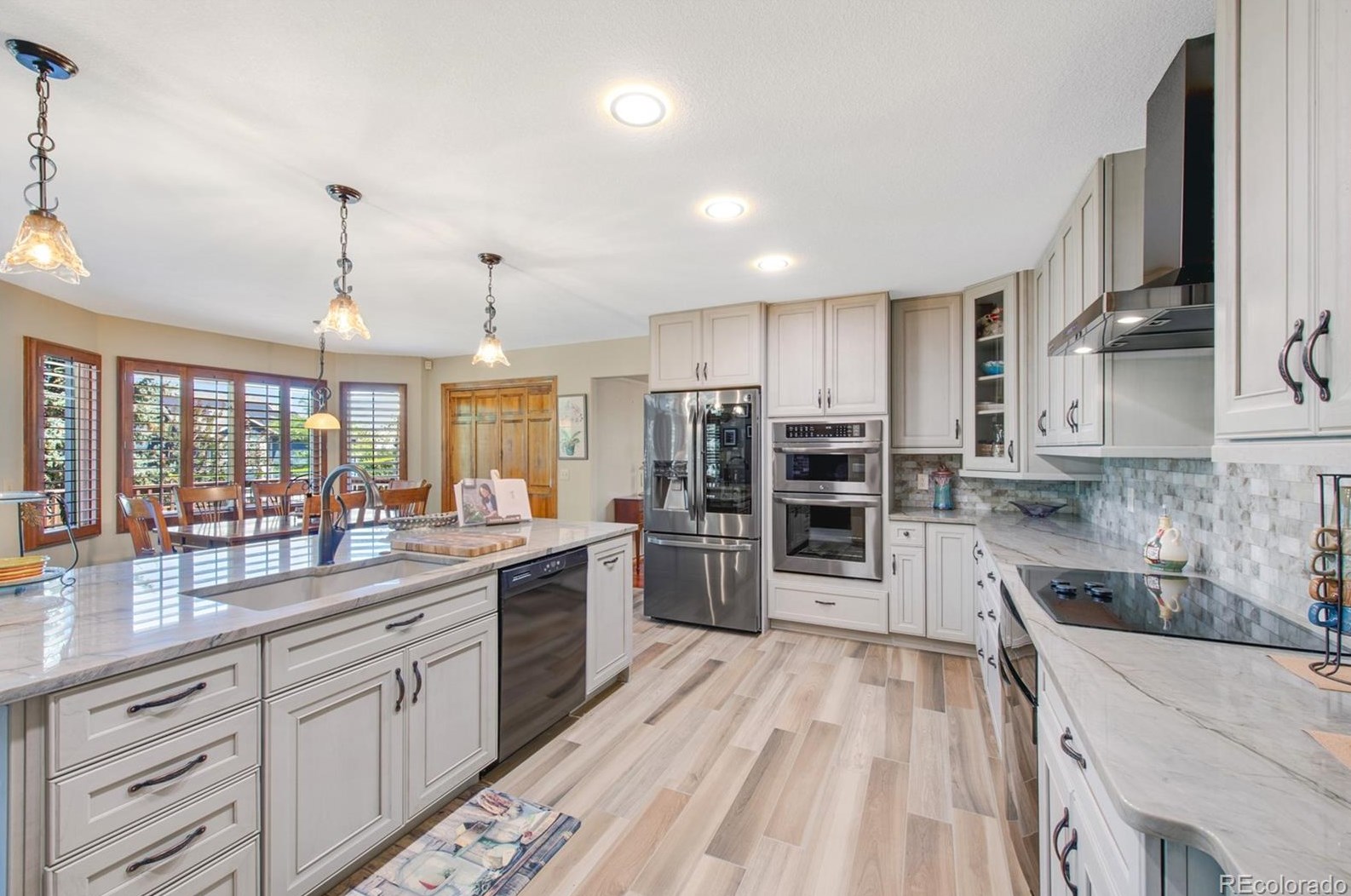 2821 Wyecliff Way, Littleton, CO 80126-4547