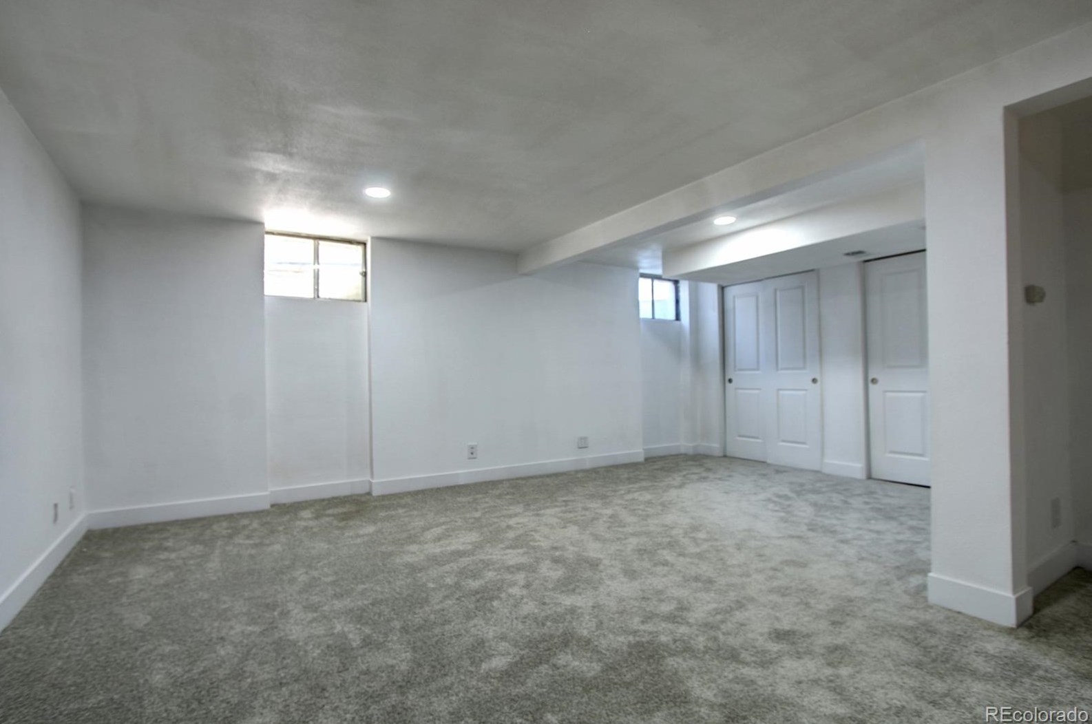 5933 Fairview Ave, Littleton CO  80128-5925 exterior