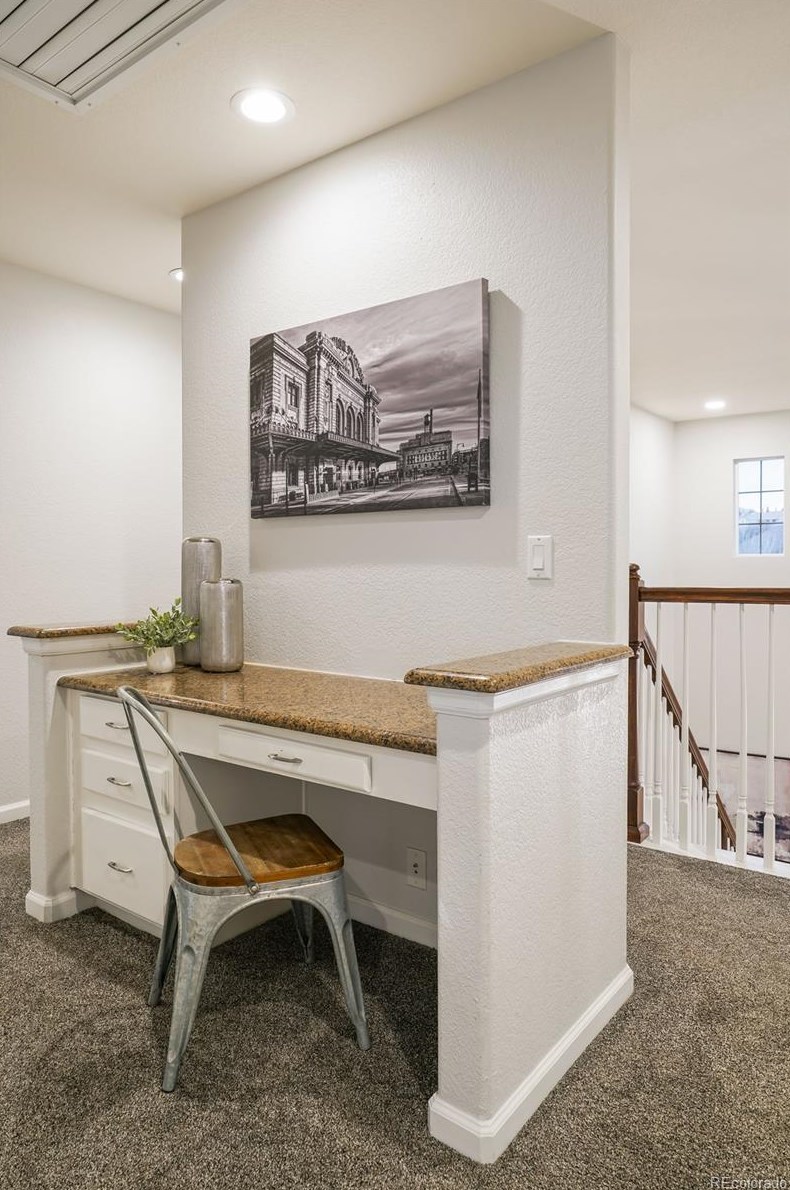 6075 Blue Terrace Pl, Castle Rock CO  80108-8152 exterior