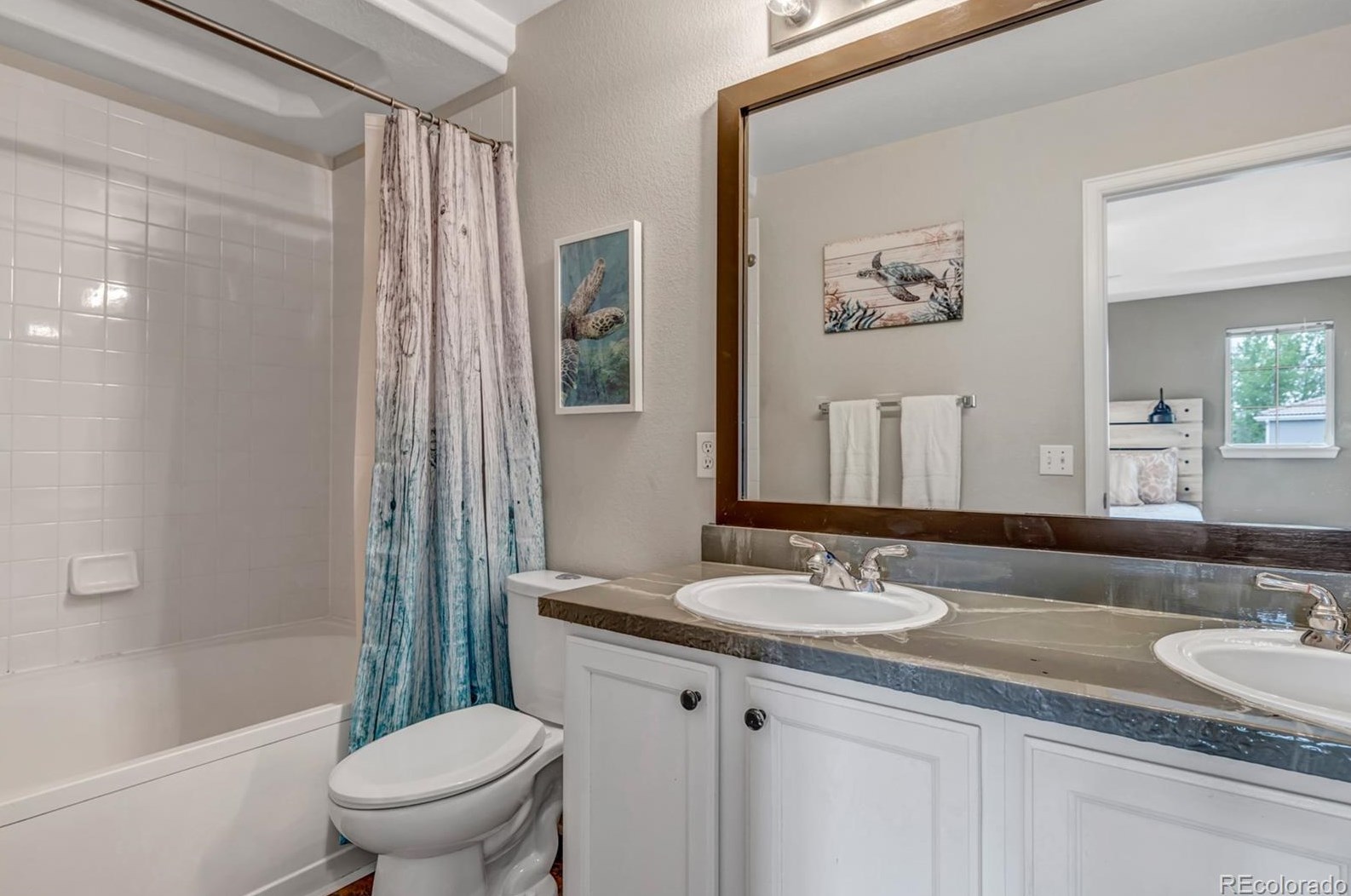 1271 Braewood Ave, Littleton CO  80129-5673 exterior