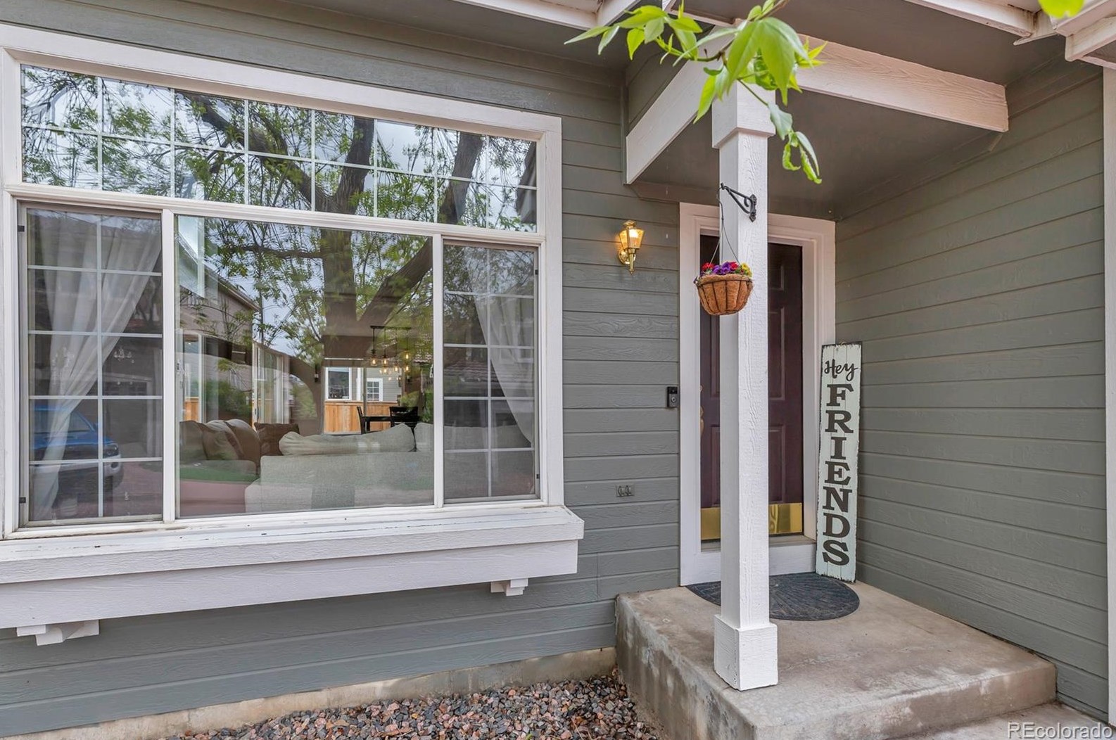 1271 Braewood Ave, Littleton CO  80129-5673 exterior