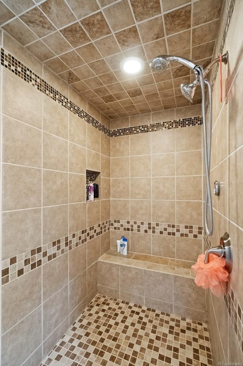 2866 Sunnywood Ave, Woodland Park CO 80863-9498 exterior