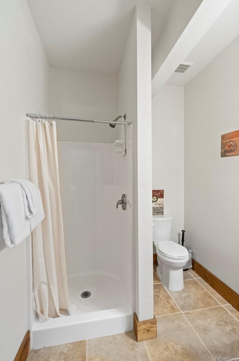 2866 Sunnywood Ave, Woodland Park CO 80863-9498 exterior