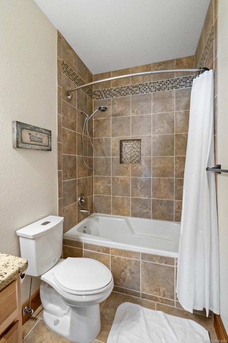 2866 Sunnywood Ave, Woodland Park CO 80863-9498 exterior