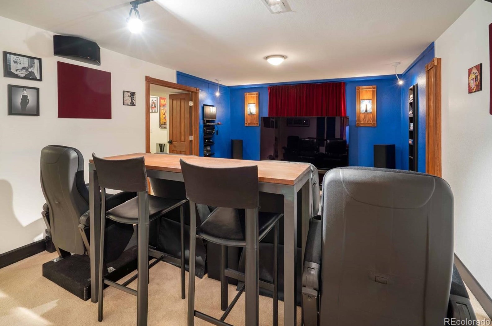 6304 Harrison Way, Littleton CO 80122-2262 exterior