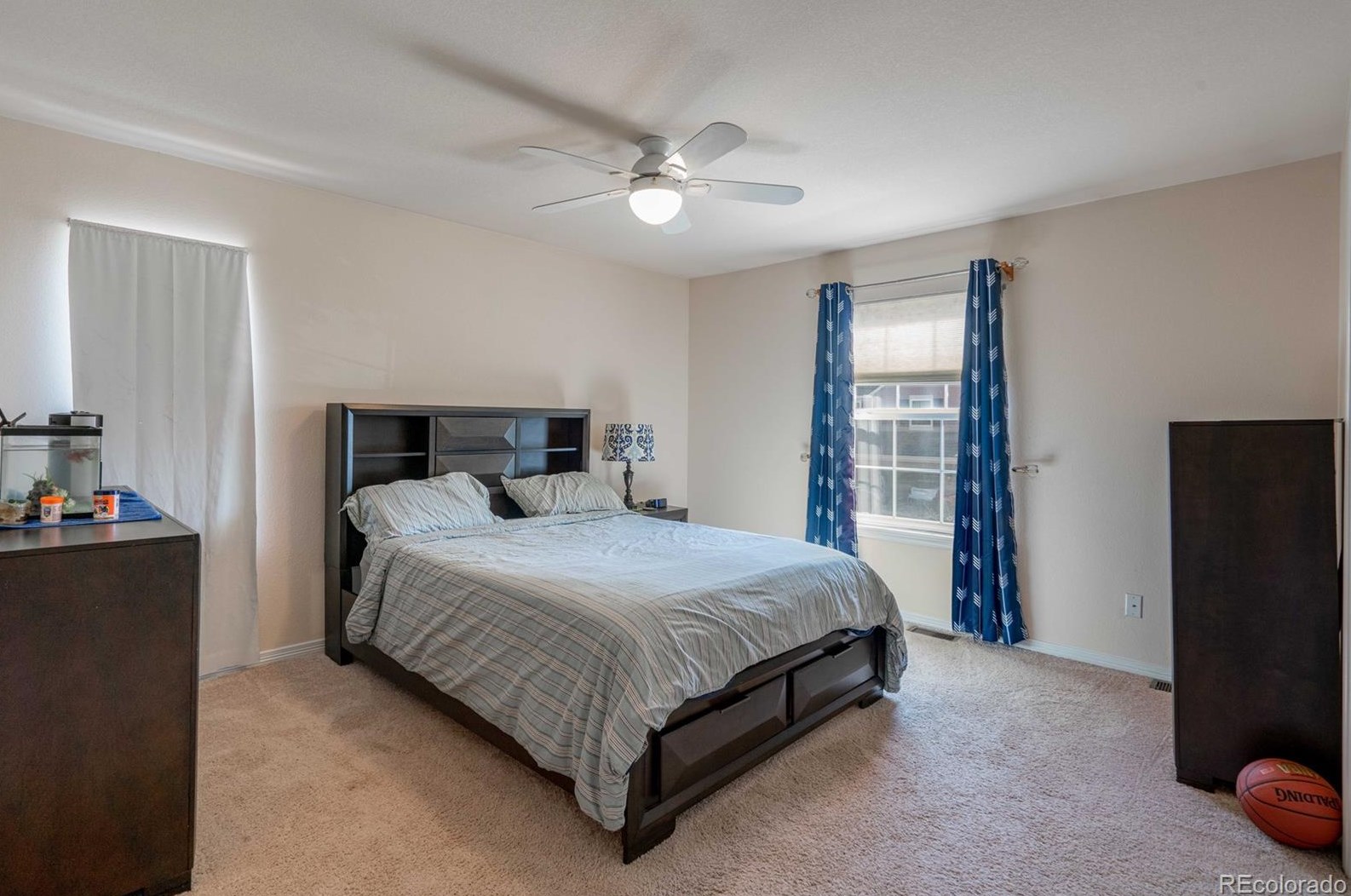 15454 Powers Dr, Aurora CO 80015-4239 exterior