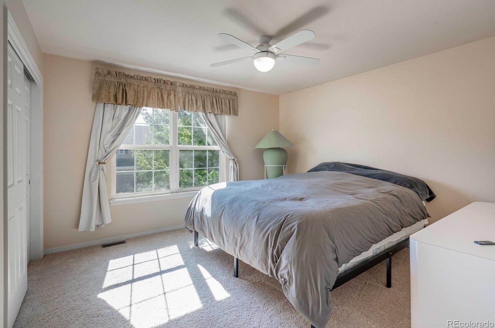 15454 Powers Dr, Aurora CO 80015-4239 exterior