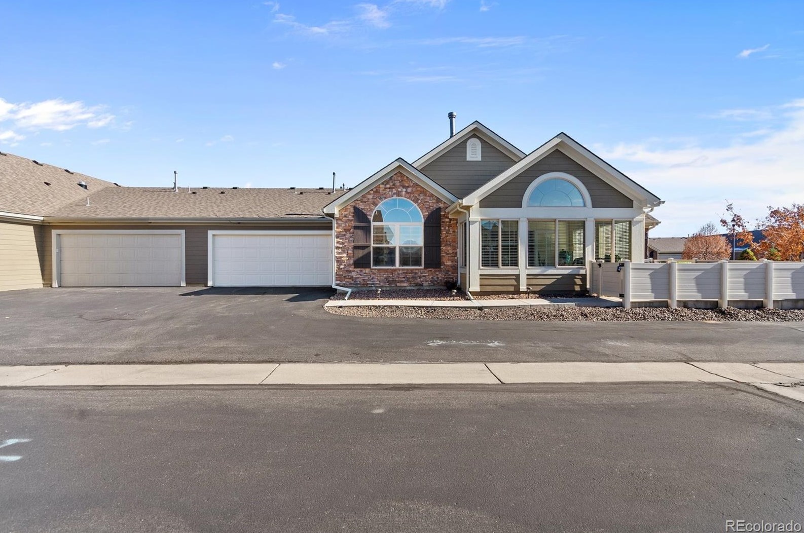 2379 Santa Fe Dr, Longmont, CO 80504-3255