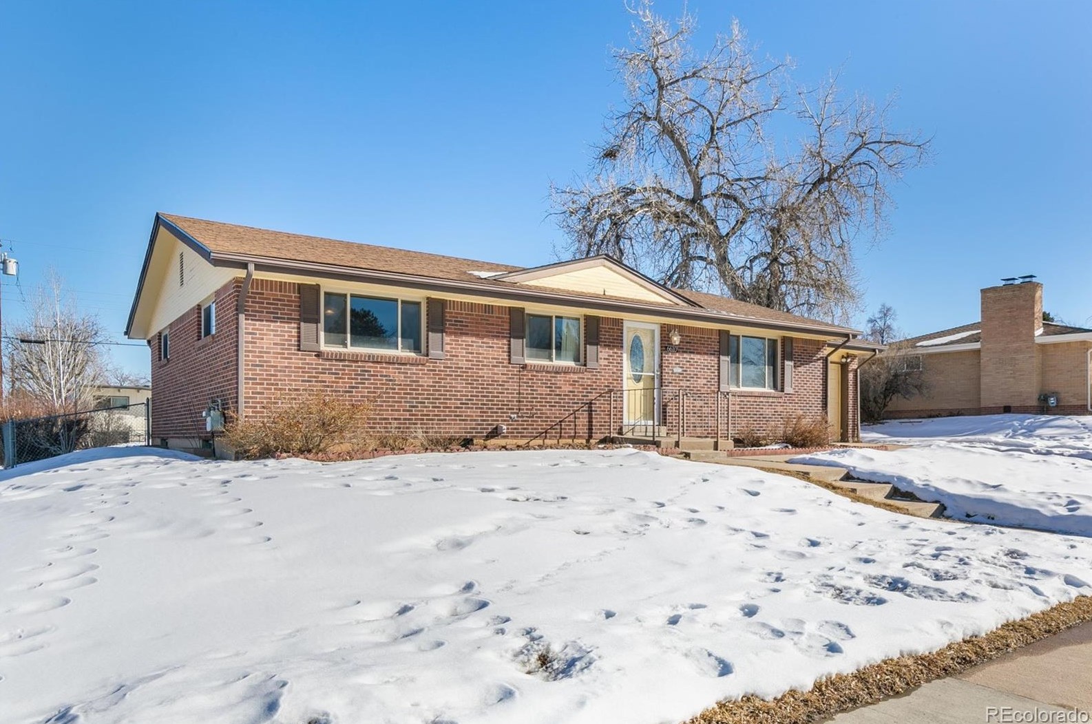 6610 Grant St, Littleton, CO 80121-2316