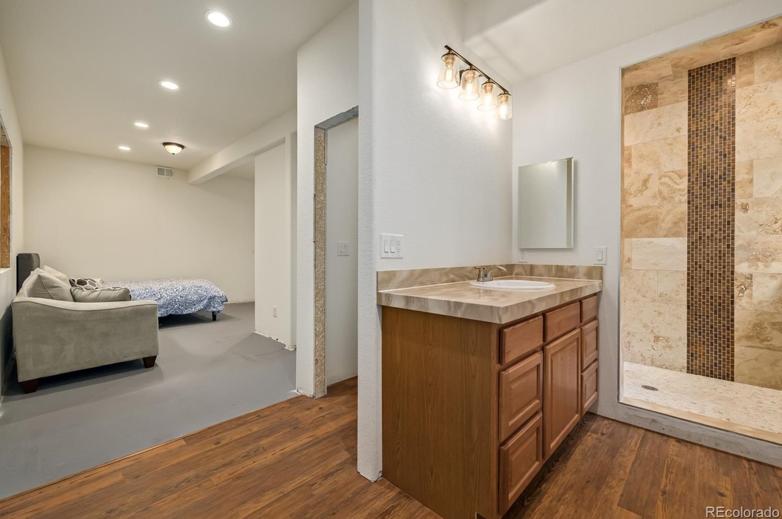 15754 73rd Ave, Arvada CO  80007-6992 exterior