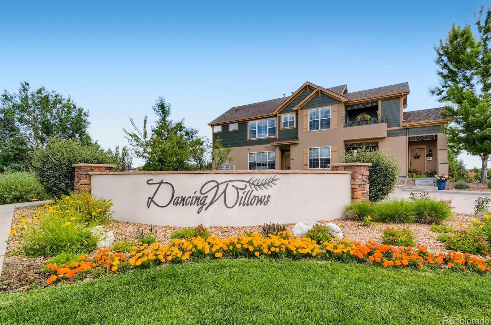 11972 Long Cir, Littleton CO 80127-4659 exterior