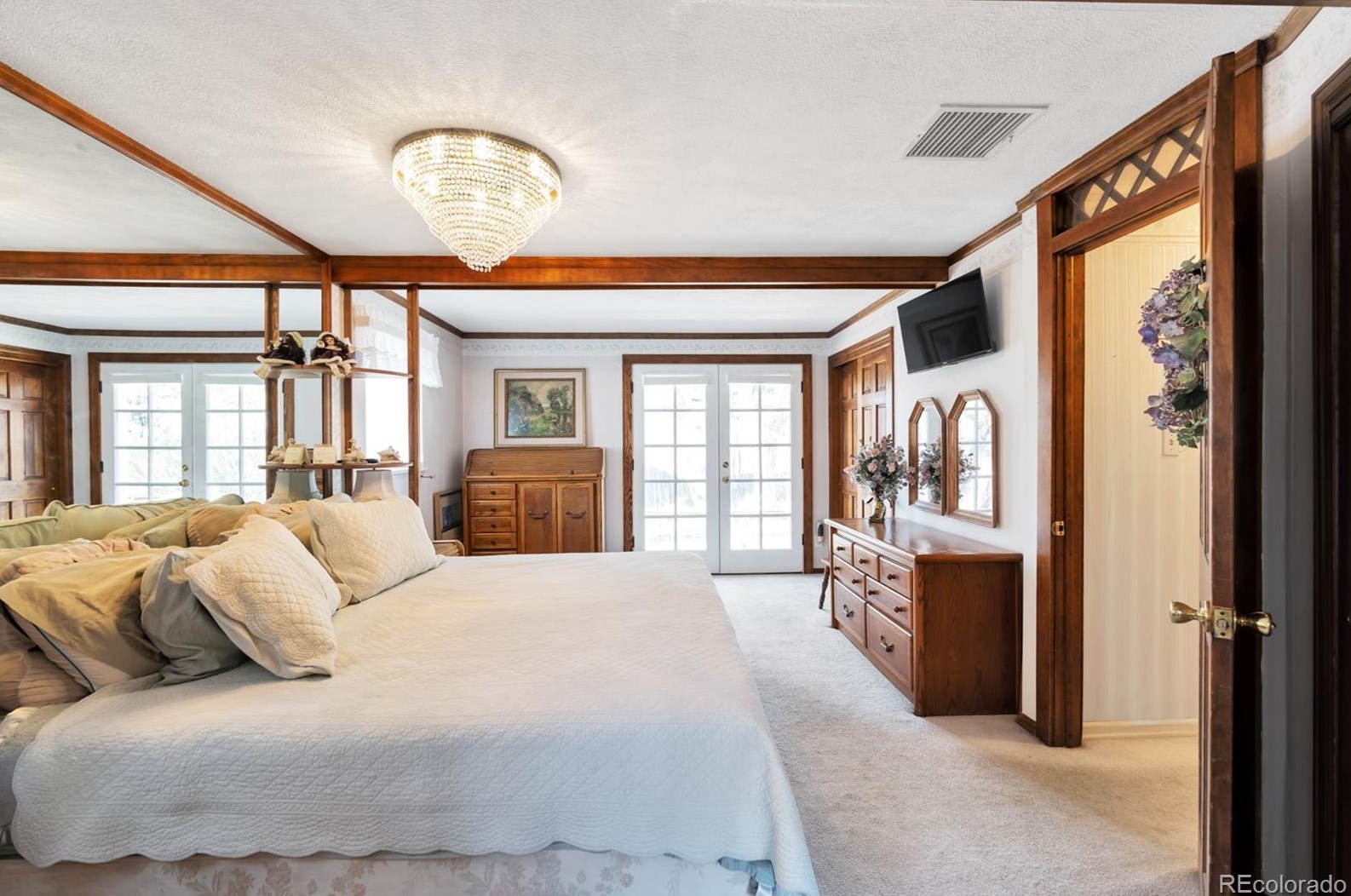 6569 Clayton St, Littleton CO 80121-2803 exterior