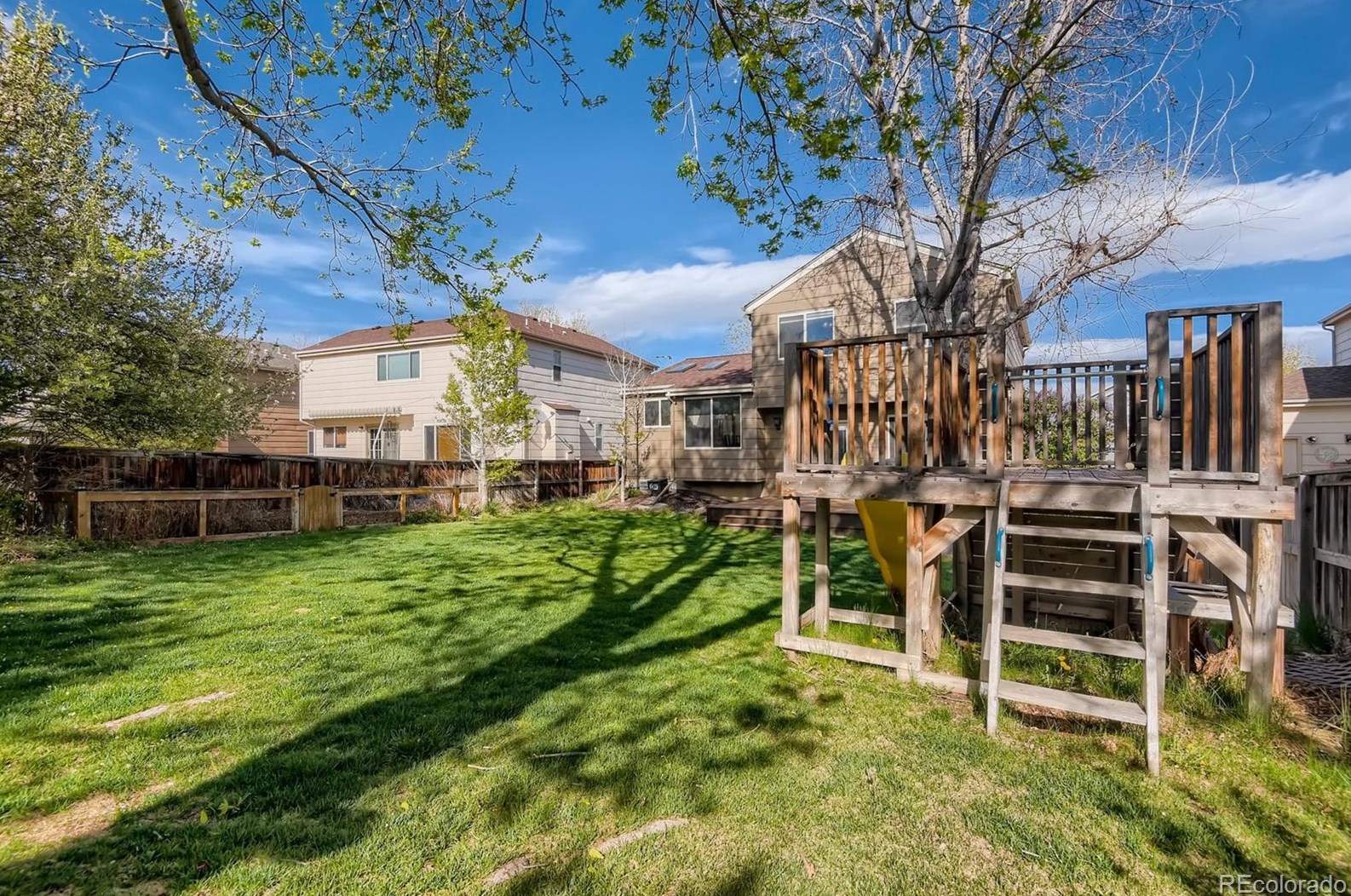 8873 Miners Dr, Littleton CO 80126-5023 exterior