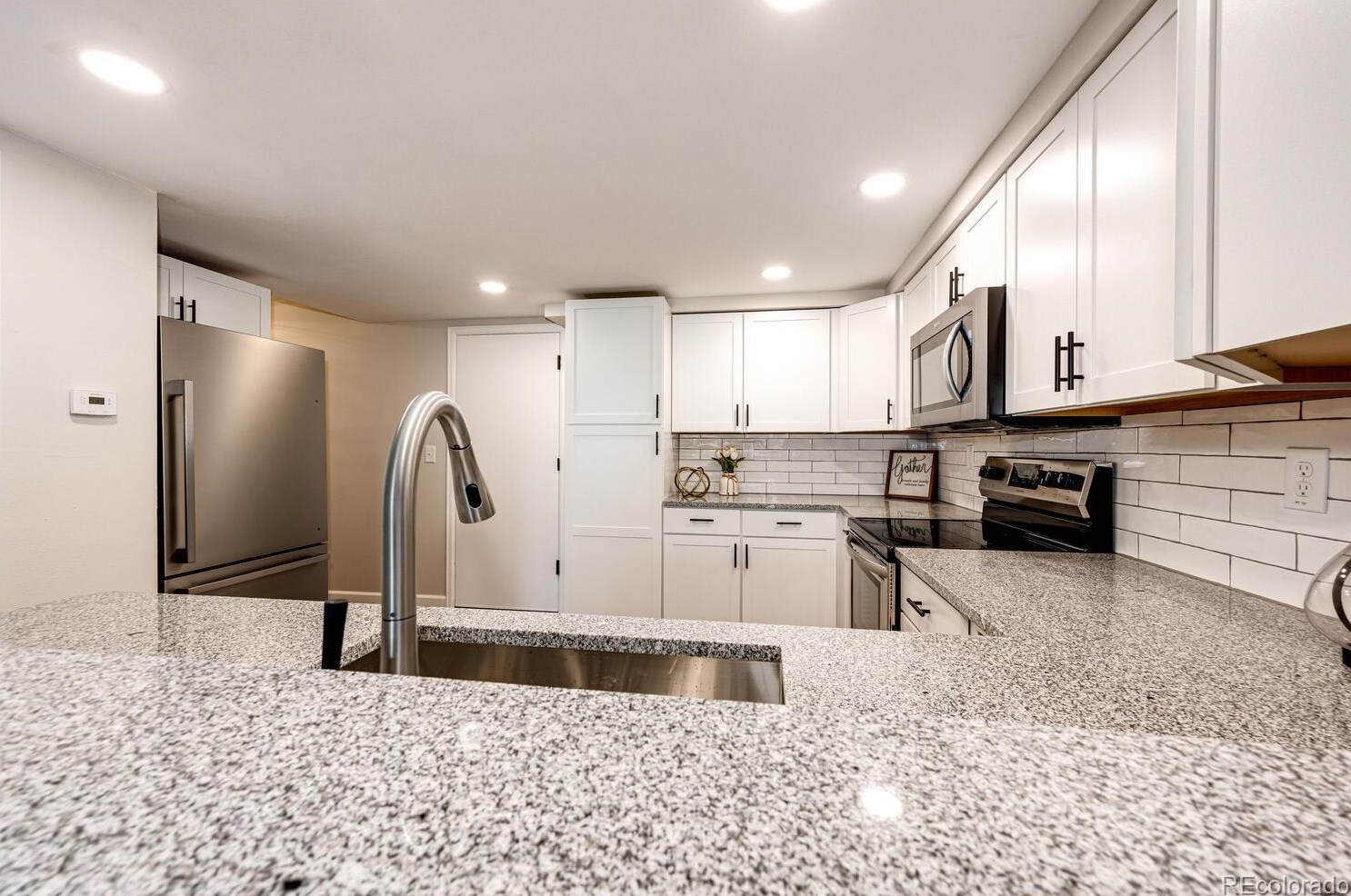 6627 Yukon Way, Littleton CO  80123-3071 exterior