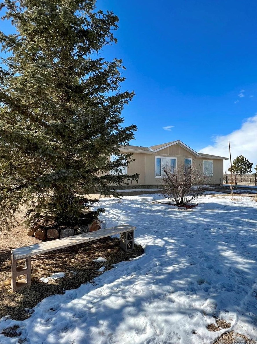 1860 N Holtwood Rd, Rush, CO 80833