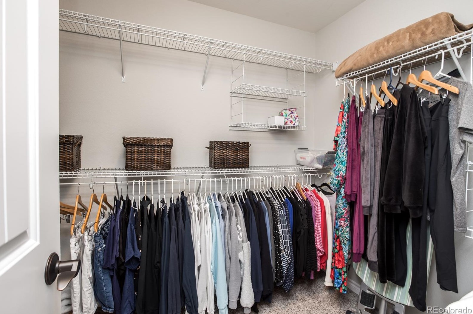 9280 Viaggio Way, Littleton CO  80126-3614 exterior